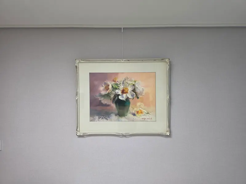 모란과 장미 꽃 그림, 거실과 소파 위 설치 사진 6