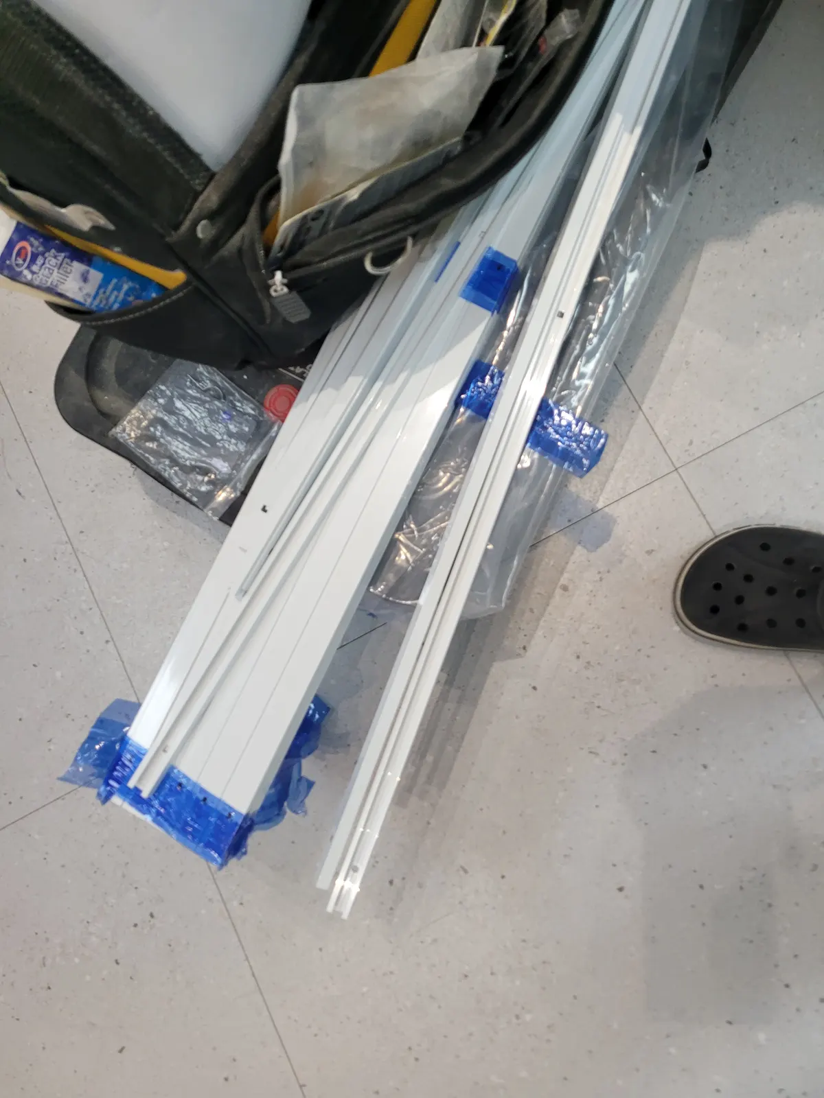 사무실 복도와 회의실 그림 설치 사진 2